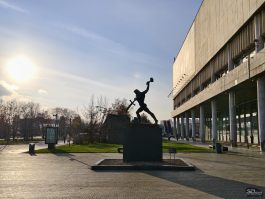 Обзор смартфона IQOO 15: время, вперед