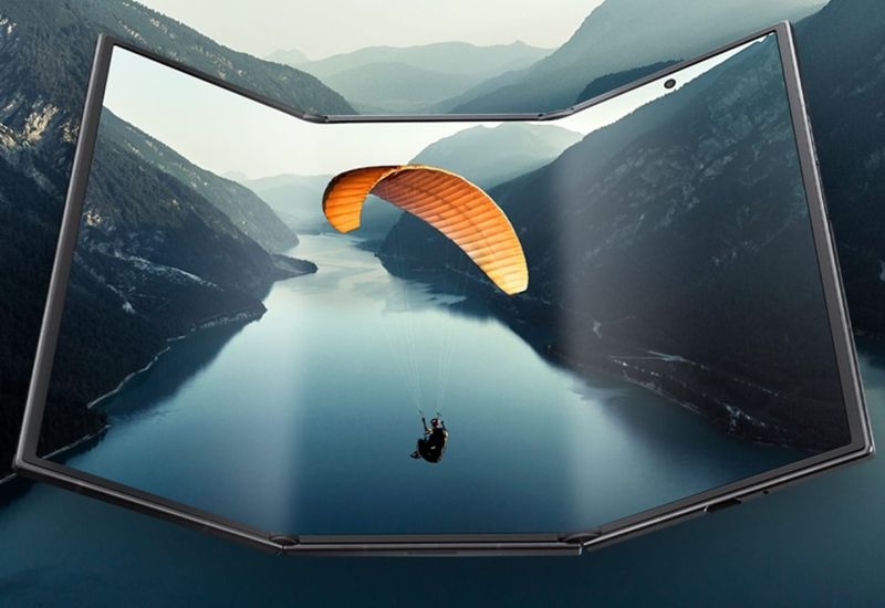 Первую партию трёхстворчатых смартфонов Samsung Galaxy Z TriFold смели за несколько минут