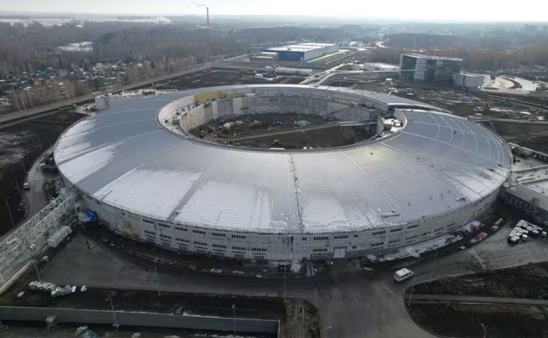 По основному накопительному кольцу российского синхротрона СКИФ впервые пронёсся рабочий пучок электронов