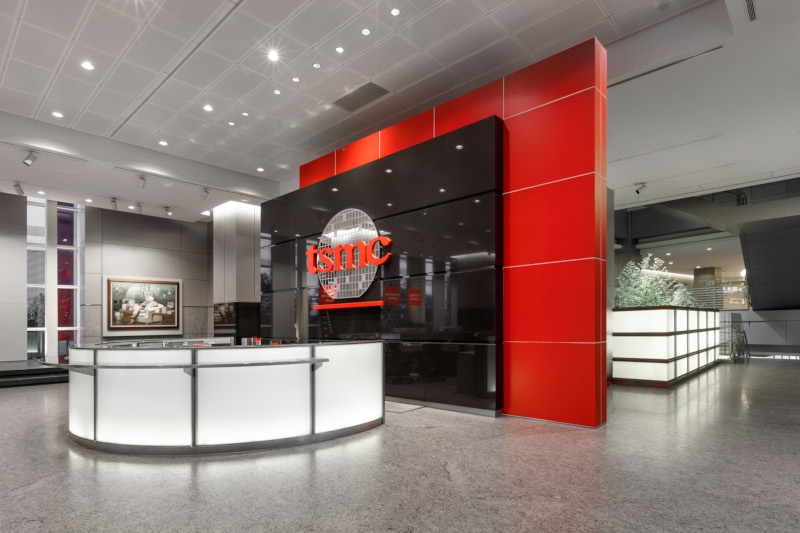 Тайвань намерен притормозить зарубежные фабрики TSMC ради контроля над техпроцессами