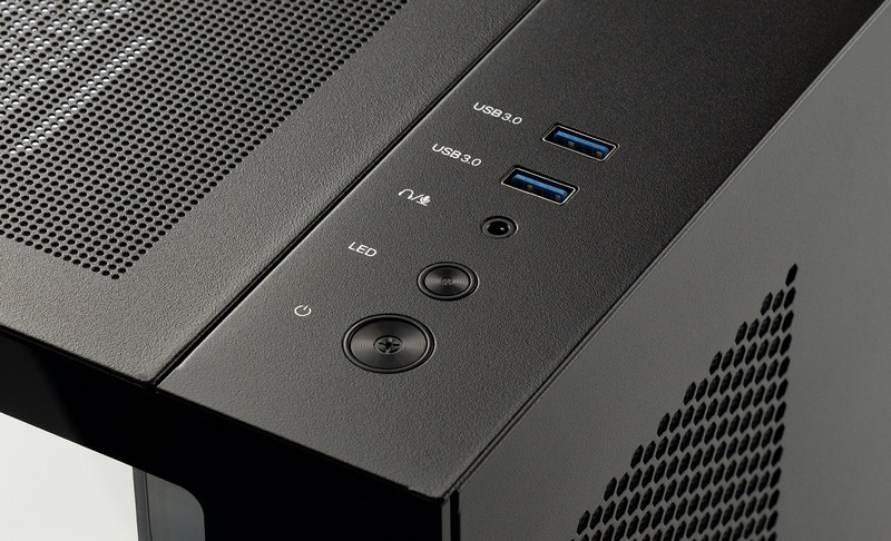 В России вышел Eurocase M430ZF — просторный и эффектный корпус для мощных ПК