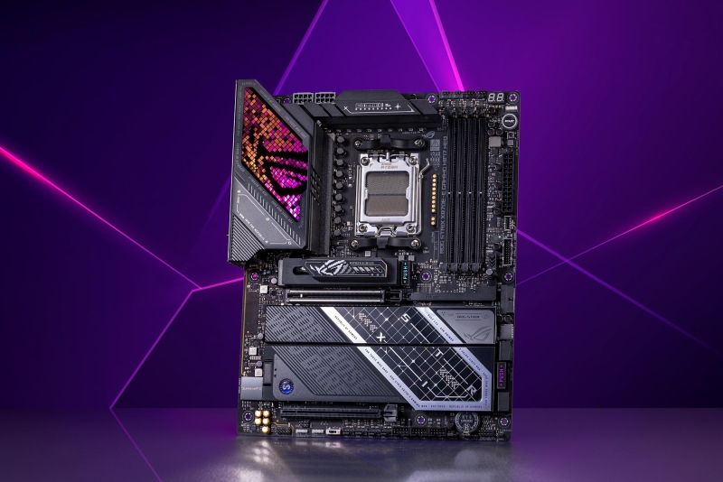 Asus представила плату&nbsp;ROG Crosshair X870E Glacial с огромным экраном и скрытыми PCIe, а также&nbsp;ROG Crosshair X870E Dark Hero