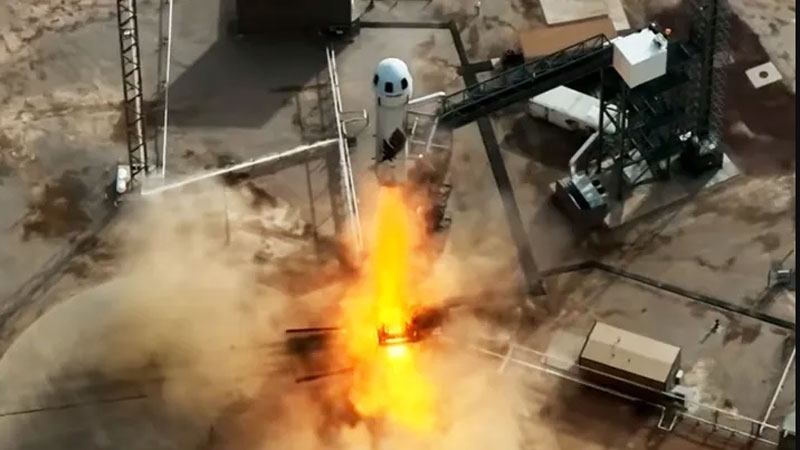 Blue Origin в 17-й раз свозила туристов в космос &mdash; невысоко, ненадолго и с заменой