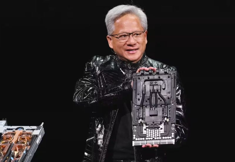 Глава Nvidia показал на CES 2026 образцы ускорителей Rubin и подчеркнул, что их производство идёт полным ходом