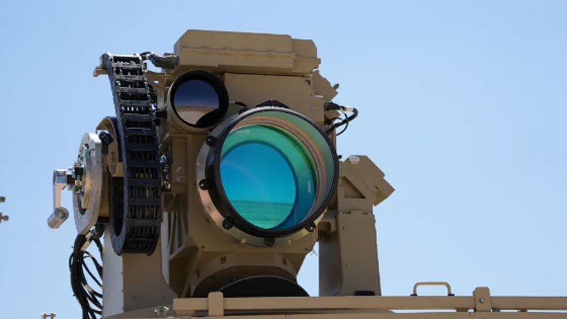 Израиль принял на вооружение лазерную пушку &laquo;Железный Луч&raquo; &mdash; проблему потерь энергии в воздухе решила адаптивная оптика