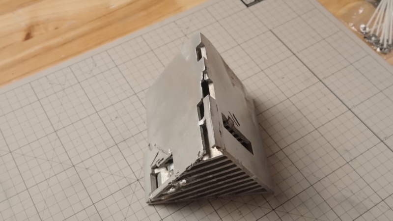 Китаянка собрала универсальную игровую консоль 3-в-1 &mdash; PS5, Xbox Series X и Switch 2 в компактном корпусе