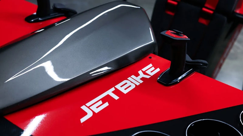 Летающий мотоцикл Leo Flight впервые показали широкой публике и объяснили как купить