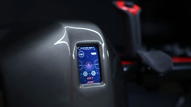 Летающий мотоцикл Leo Flight впервые показали широкой публике и объяснили как купить