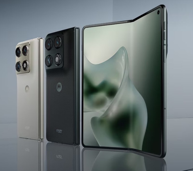 Motorola представила свой первый смартфон-книжку &mdash;&nbsp;Razr Fold с дисплеем 8,1" и чипом Snapdragon 8 Gen 5