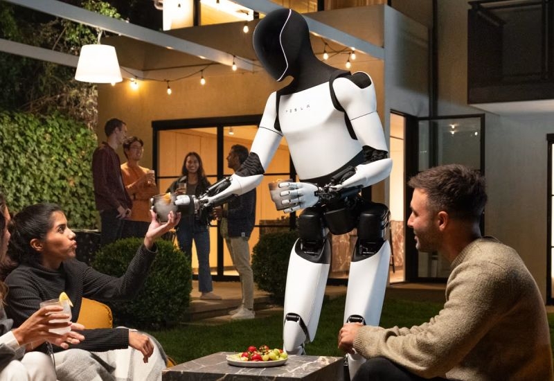 На своих предприятиях Tesla уже эксплуатирует около 1000 человекоподобных роботов Optimus