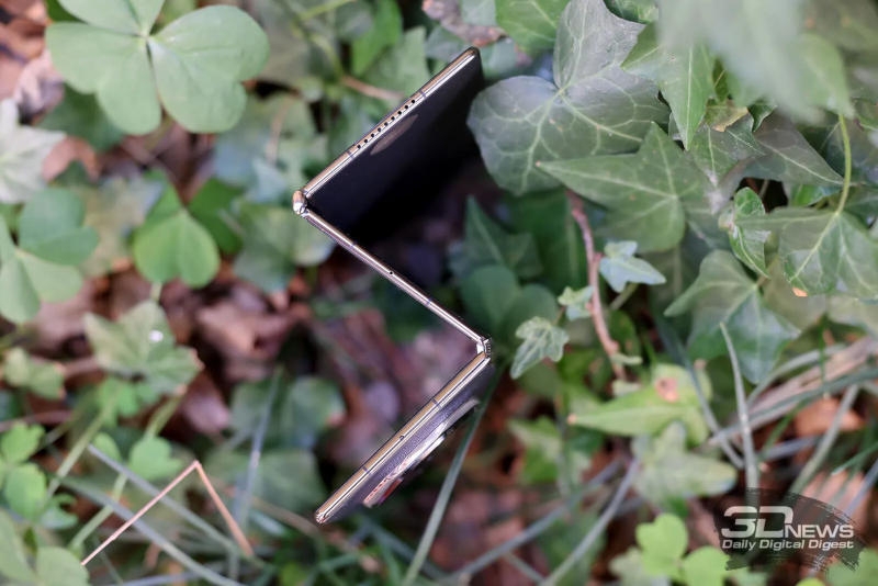 Oppo создала несколько версий трёхстворчатого смартфона, но пока не собирается их продавать