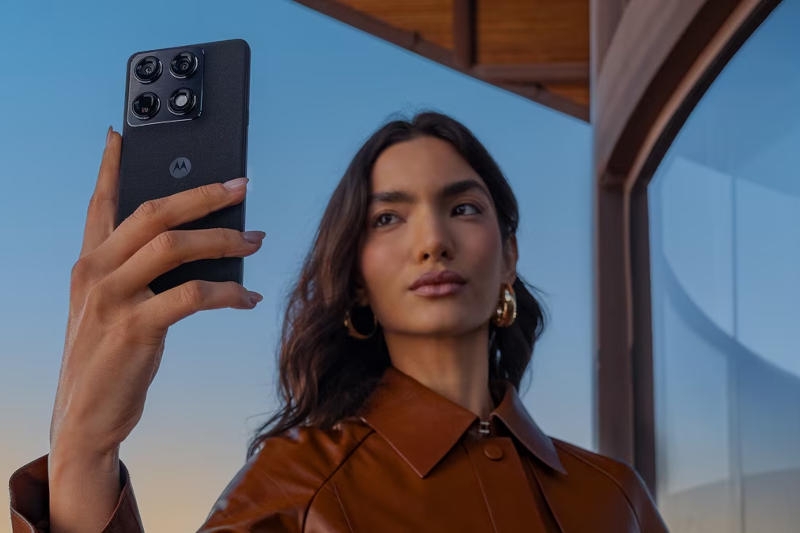 Представлен флагманский смартфон Motorola Signature — элегантный дизайн и семь лет обновлений за €999