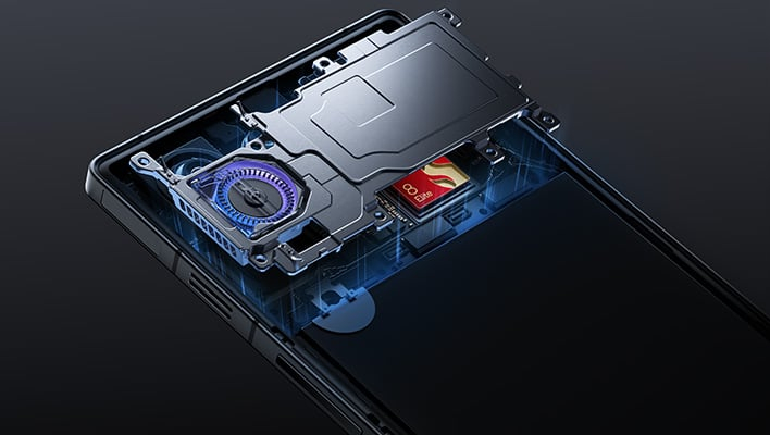 Представлен тонкий геймерский смартфон RedMagic 11 Air с батареей на 7000 мА·ч, вентилятором и Snapdragon 8 Elite