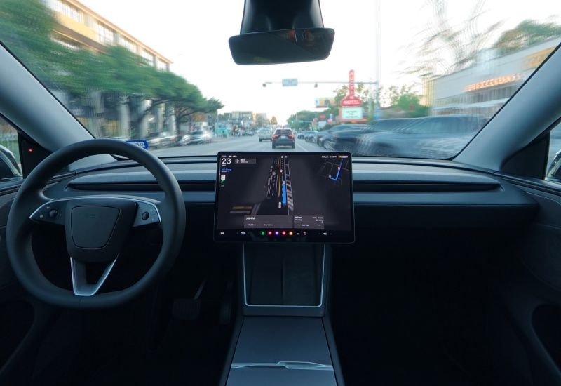 Роботакси Tesla попадают в ДТП в девять раз чаще, чем обычные машины с водителем