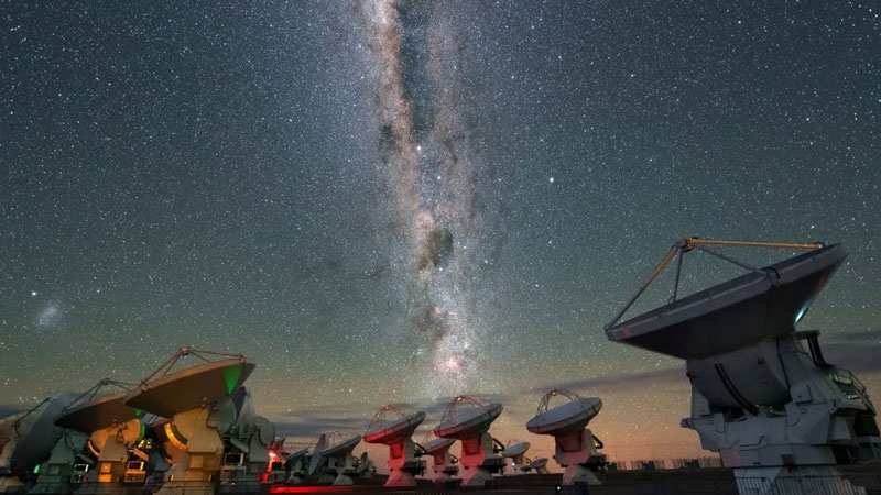 Самый мощный в мире радиотелескоп получил криогенные усилители сигнала &mdash; с ними он доберётся до истоков Вселенной