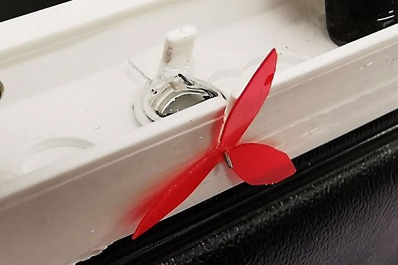 В Австралии создали электродвигатель без катушек и магнитов — его вращает капля жидкого металла