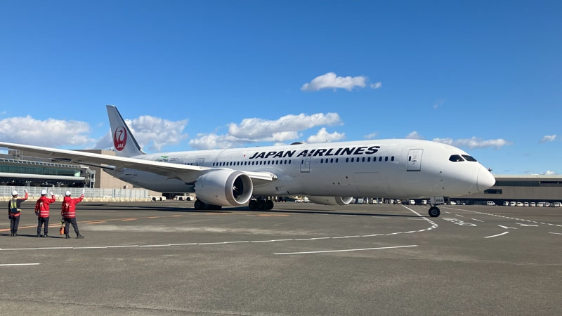 В Японии начали испытания пассажирского самолёта с &laquo;кожей акулы&raquo;&nbsp;&mdash; оно экономит топливо и&nbsp;снижает выбросы