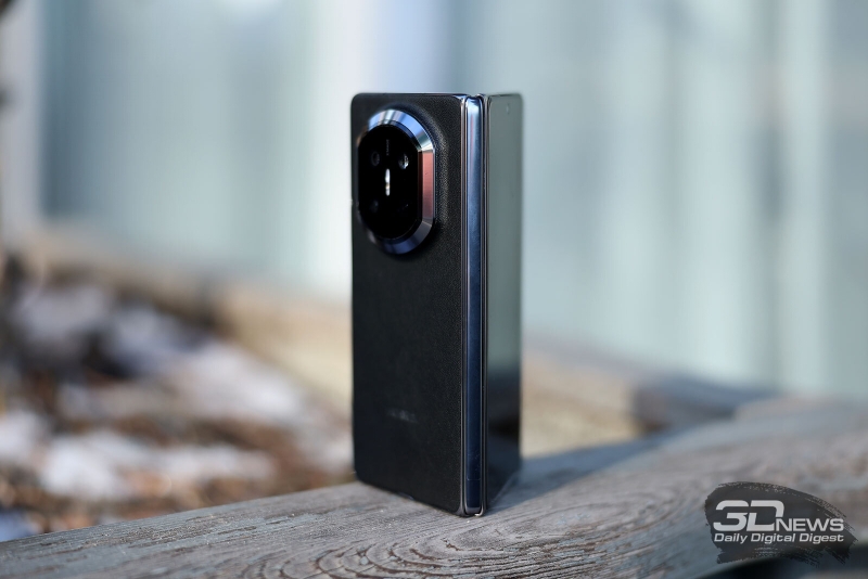 В России стартовал предзаказ на складной смартфон Huawei Mate X7