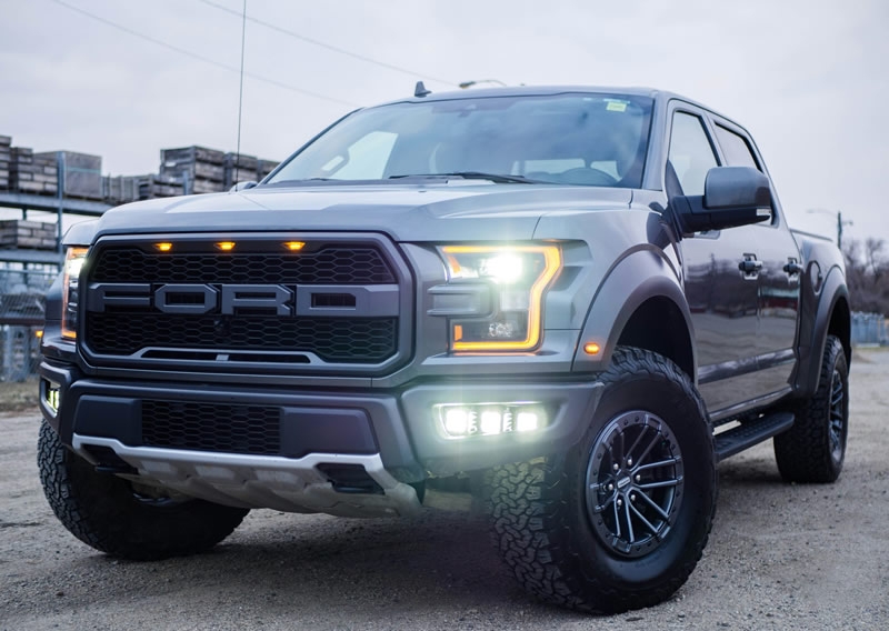 Автомобили скоро подорожают, предупредила Ford &mdash; кризис памяти из-за ИИ добрался до автопрома