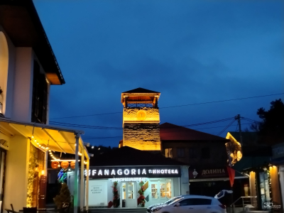 Обзор HONOR X8d: тонкий, но очень автономный смартфон с мощным ИИ