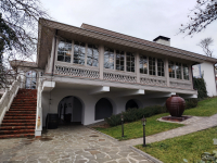 Обзор HONOR X8d: тонкий, но очень автономный смартфон с мощным ИИ