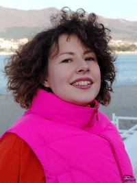 Обзор HONOR X8d: тонкий, но очень автономный смартфон с мощным ИИ