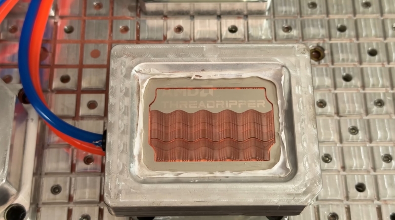 Threadripper Pro 9995WX разогнали до 5,3 ГГц без азота &mdash; крышку превратили в водоблок, добавили чиллер и 140 литров воды