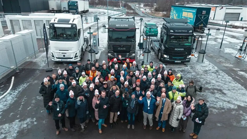 В Швеции показали в деле зарядку на 1,2 МВт для электромобилей &mdash; и мороз не помешал