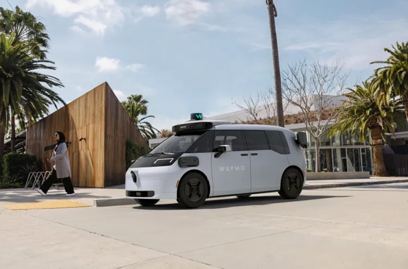 Waymo запустила роботакси шестого поколения &mdash; сначала для своих, затем для всех в десятках тысяч авто