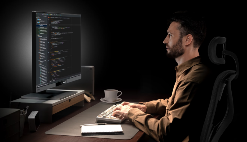 BenQ выпустила 28-дюймовый 4K-монитор RD280UG с нетипичным соотношением сторон для программистов