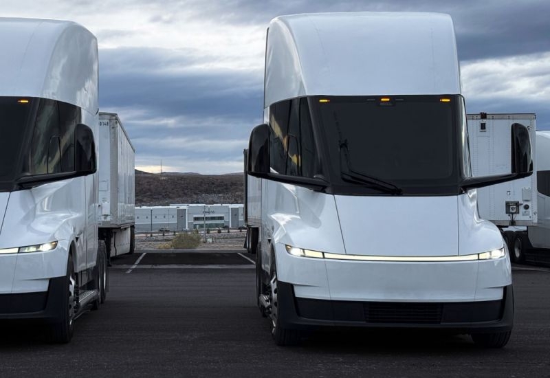 Электрические грузовики Tesla Semi получат &laquo;вечные&raquo; батареи &mdash; их ресурс прокачали до 1,6 млн км пробега