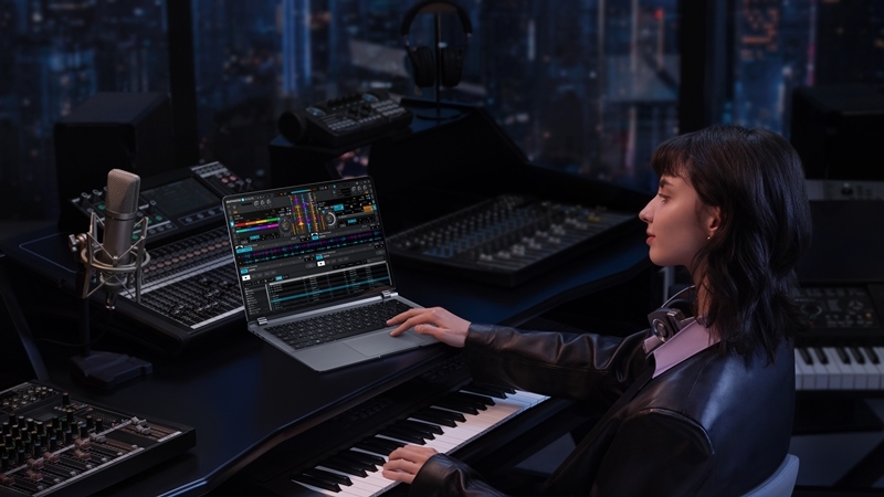 Huawei представила в России ноутбук MateBook GT 14 с ярким экраном по цене от 99 999 рублей