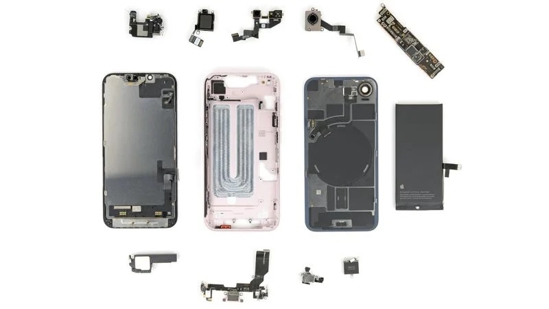 iFixit разобрала iPhone 17e &mdash; задняя панель с MagSafe оказалась совместима с iPhone 16e