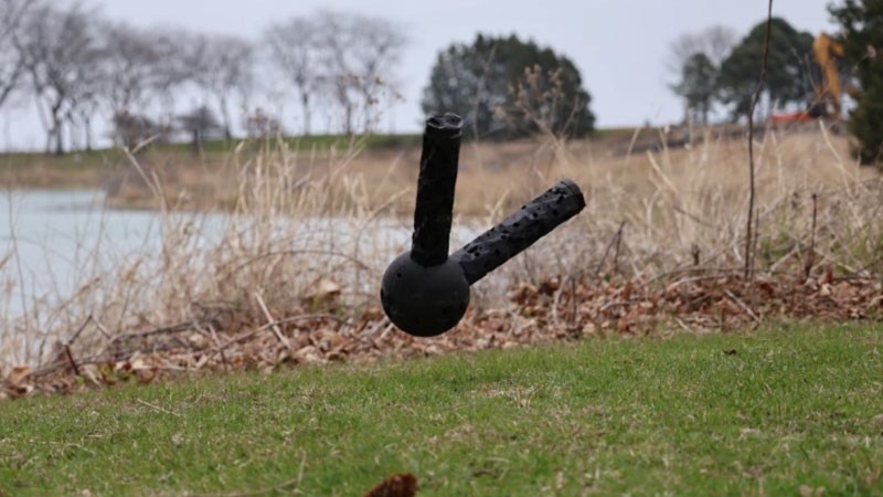 ИИ позволили творить, и он создал робота-терминатора &mdash; неказистого, но неубиваемого