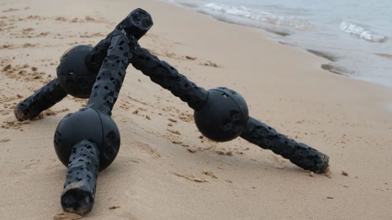 ИИ позволили творить, и он создал робота-терминатора &mdash; неказистого, но неубиваемого