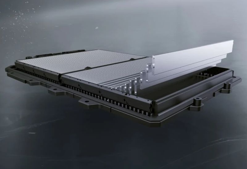 Китайская BYD представила литий-железо-фосфатный аккумулятор Blade Battery 2.0 &mdash; зарядка до 97 % за девять минут