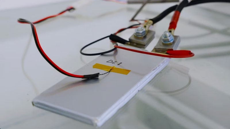 Нашумевшая батарея Donut прошла тест на саморазряд &mdash; результат оказался впечатляющим и без обмана