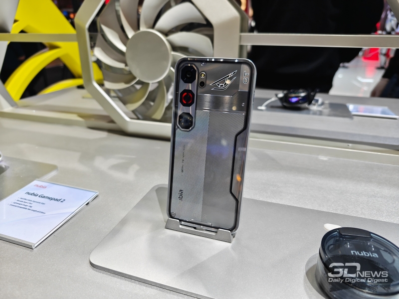 Nubia представила доступные игровые смартфоны Neo 5, Neo 5 GT и Neo 5 Max с активным охлаждением и RGB-подсветкой
