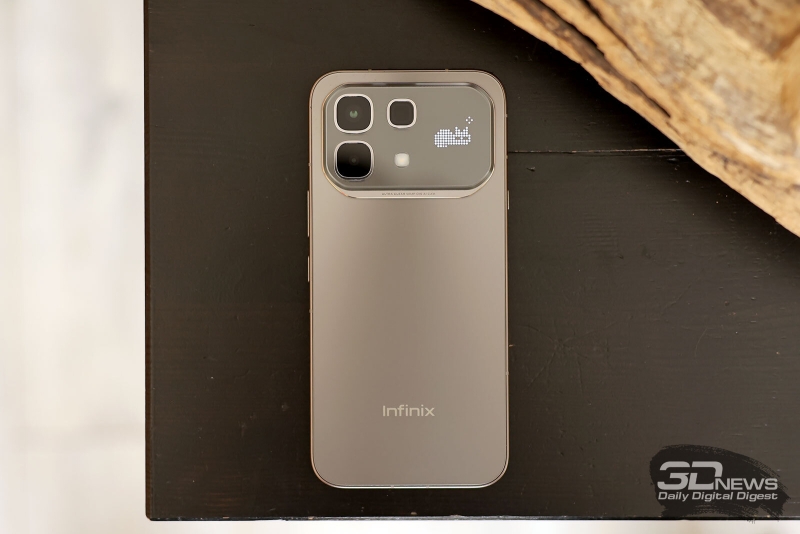 Обзор Infinix NOTE 60 Pro: смартфон с двумя экранами