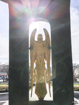 Обзор Infinix NOTE 60 Pro: смартфон с двумя экранами