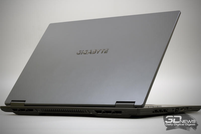 Продажи ПК в США подпрыгнули на 3 % в конце 2025 года, но в этом году рухнут на 13 %