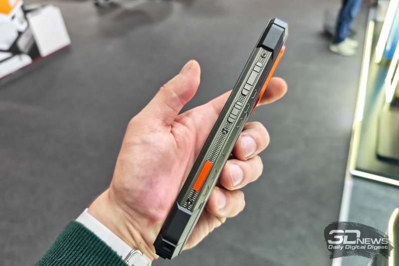 Репортаж со стенда Blackview на MWC 2026: неубиваемый флагман, игровой ноутбук и планшет для работы