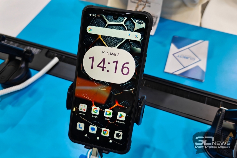 Репортаж со стенда Cubot на MWC 2026: самый маленький защищённый смартфон, модели побольше и другие доступные новинки