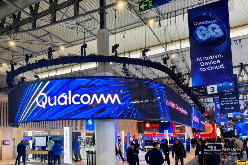 Робофон, модульный ноутбук, смартфон с прикуривателем и не только: чем удивила MWC 2026