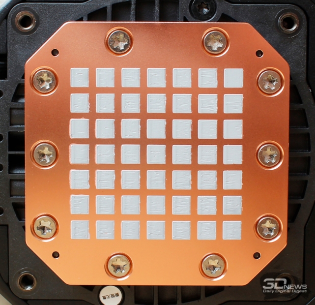 Система жидкостного охлаждения DeepCool Spartacus 360: бог арены