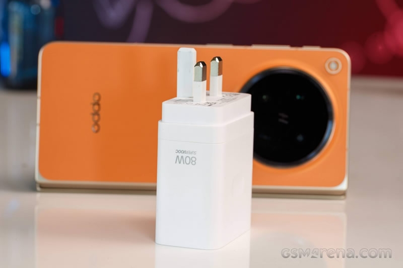 Складной смартфон Oppo Find N6, релиз которого намечен на 17 марта, получил ранний обзор и распаковку