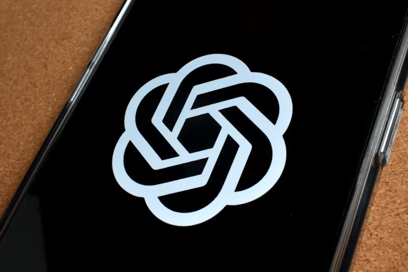 В действительности OpenAI уступила Пентагону в вопросах применения ИИ для слежки и в военных целях