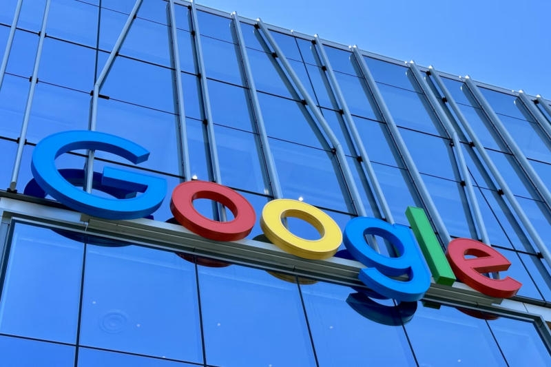 ЕС обязал Google открыть конкурентам доступ к поисковым данным