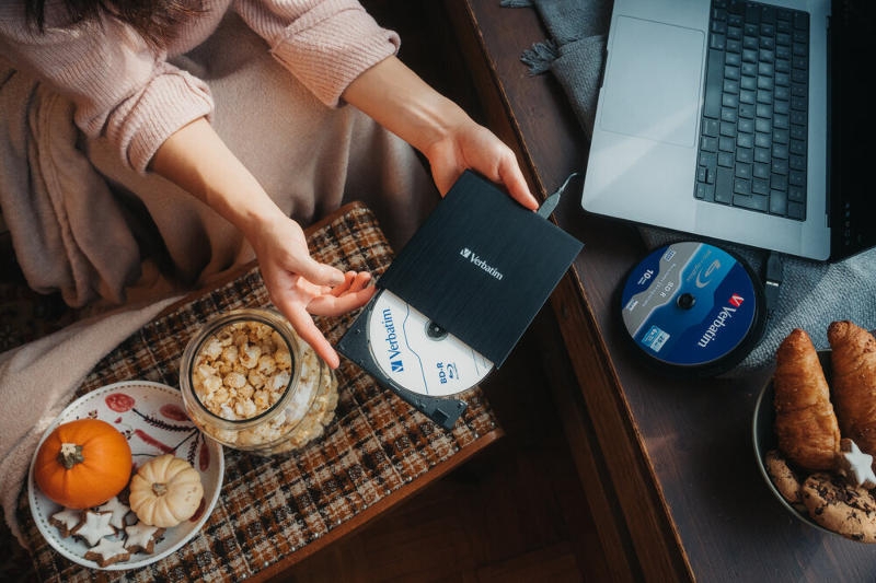 I-O Data и Verbatim пообещали не бросать производство приводов и дисков Blu-ray