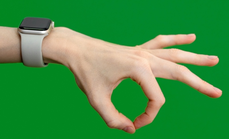 Исследователи c помощью ИИ превратили обычные умные часы в систему точного отслеживания движений руки